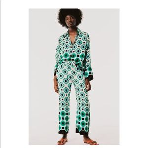 Zara geometric print pajama style 2-piece set